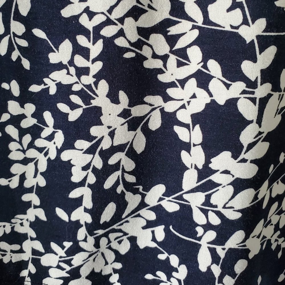 Ann Taylor V-neck Empire Waist 3/4 Sleeve Top | Like New |XXSP | Navy Blue White - Picture 4 of 6